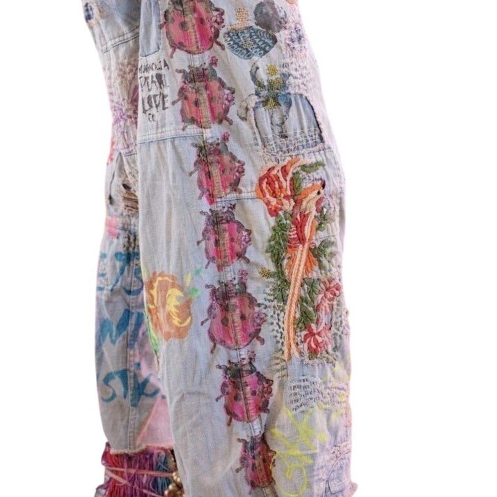 Magnolia Pearl Denim Jeans NWT Embroidered Painted Distressed Patchwork - Picture 13 of 16